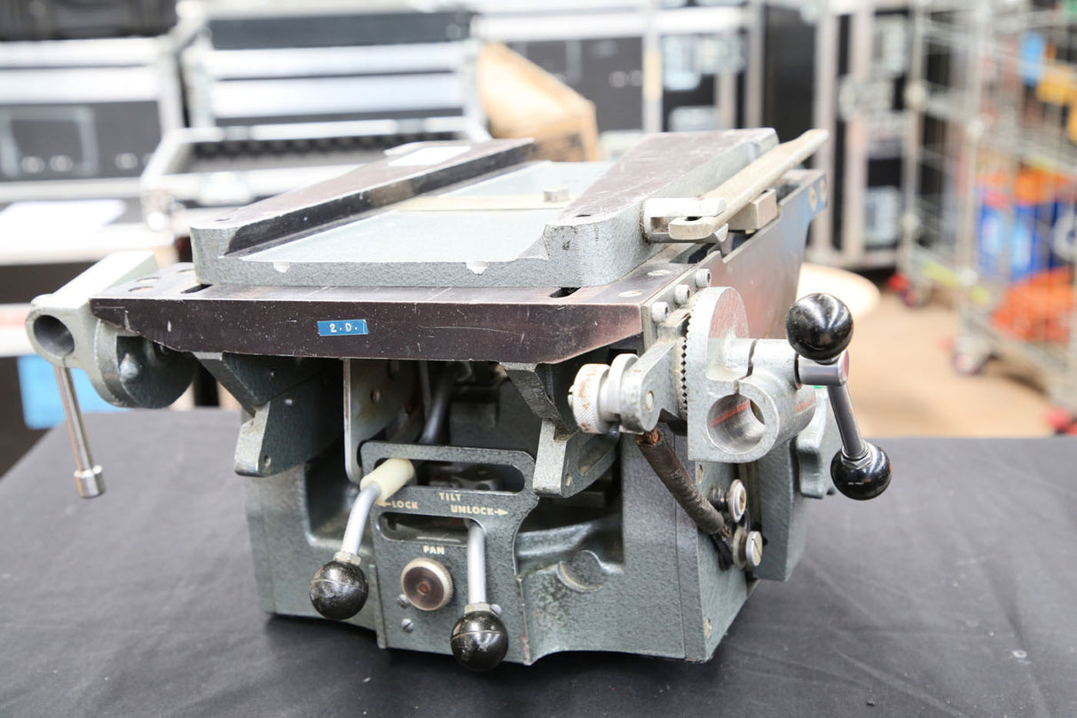 Vinten Camera Pan & Tilt head Mk3 - Preowned