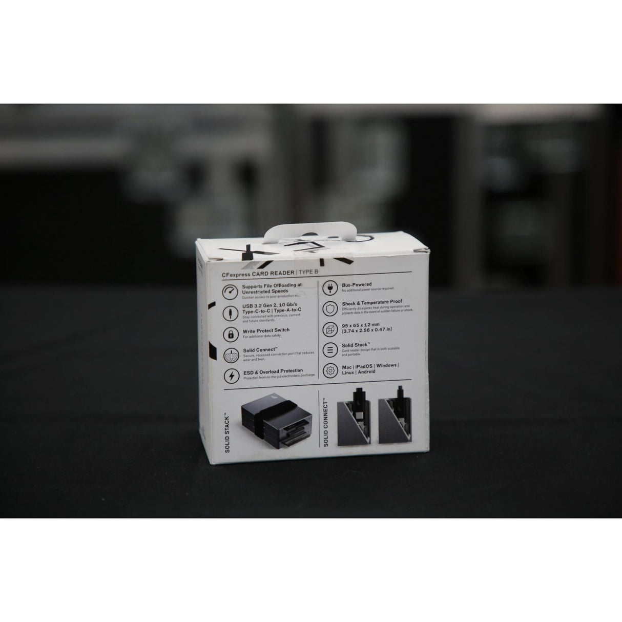 Angelbird CFX31PK CFexpress Card Reader - Damaged Box