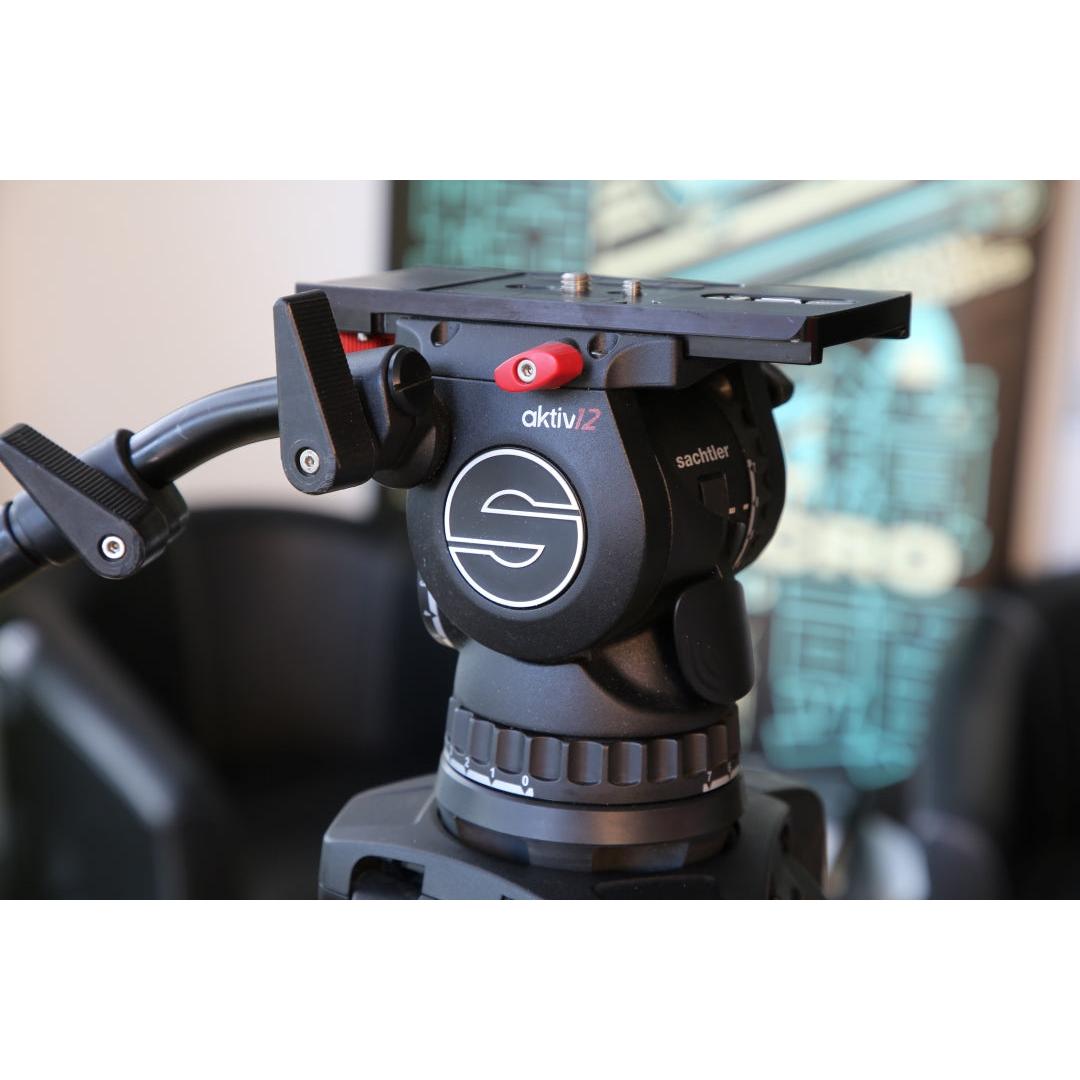 Sachtler System aktiv12T and flowtech 100 with Mid-Level Spreader - Preowned