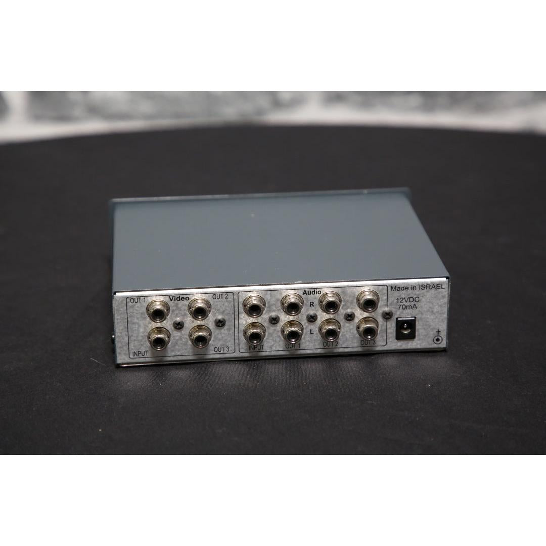 Kramer VM-30AV Compact Distribution Amplifier - Preowned