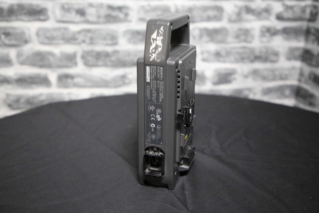 Sony BCL70 Portable 2 Slot Battery Charger - Pre-Owned