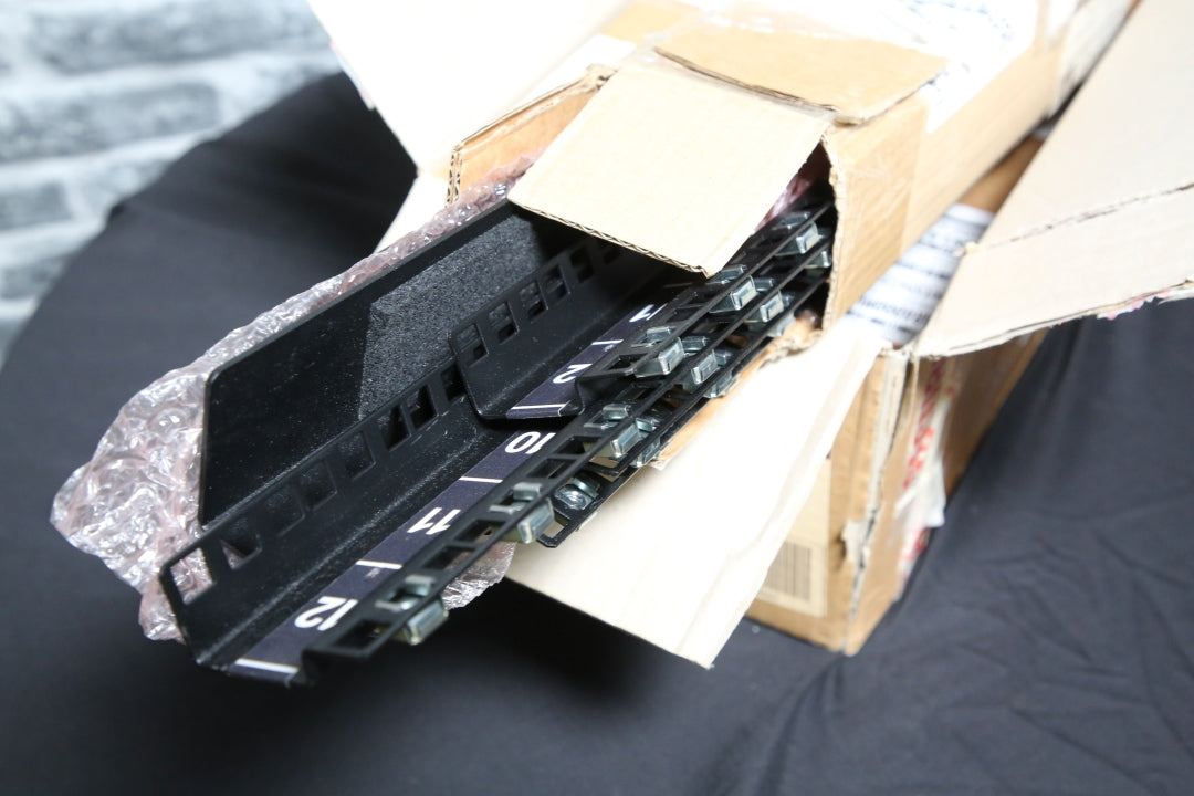 Netshelter CX Mini rail X4 kits - Ex Demo