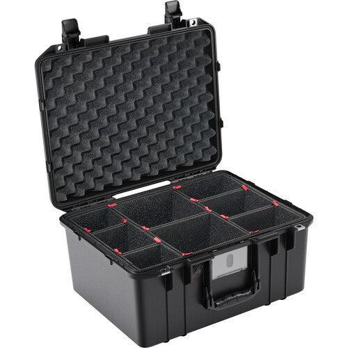 Pelican 1557Air Case with TrekPak Divider in Black