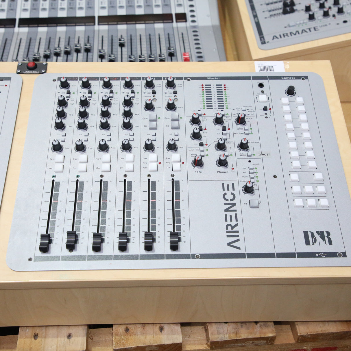 D&R Airence USB Mixing Console
