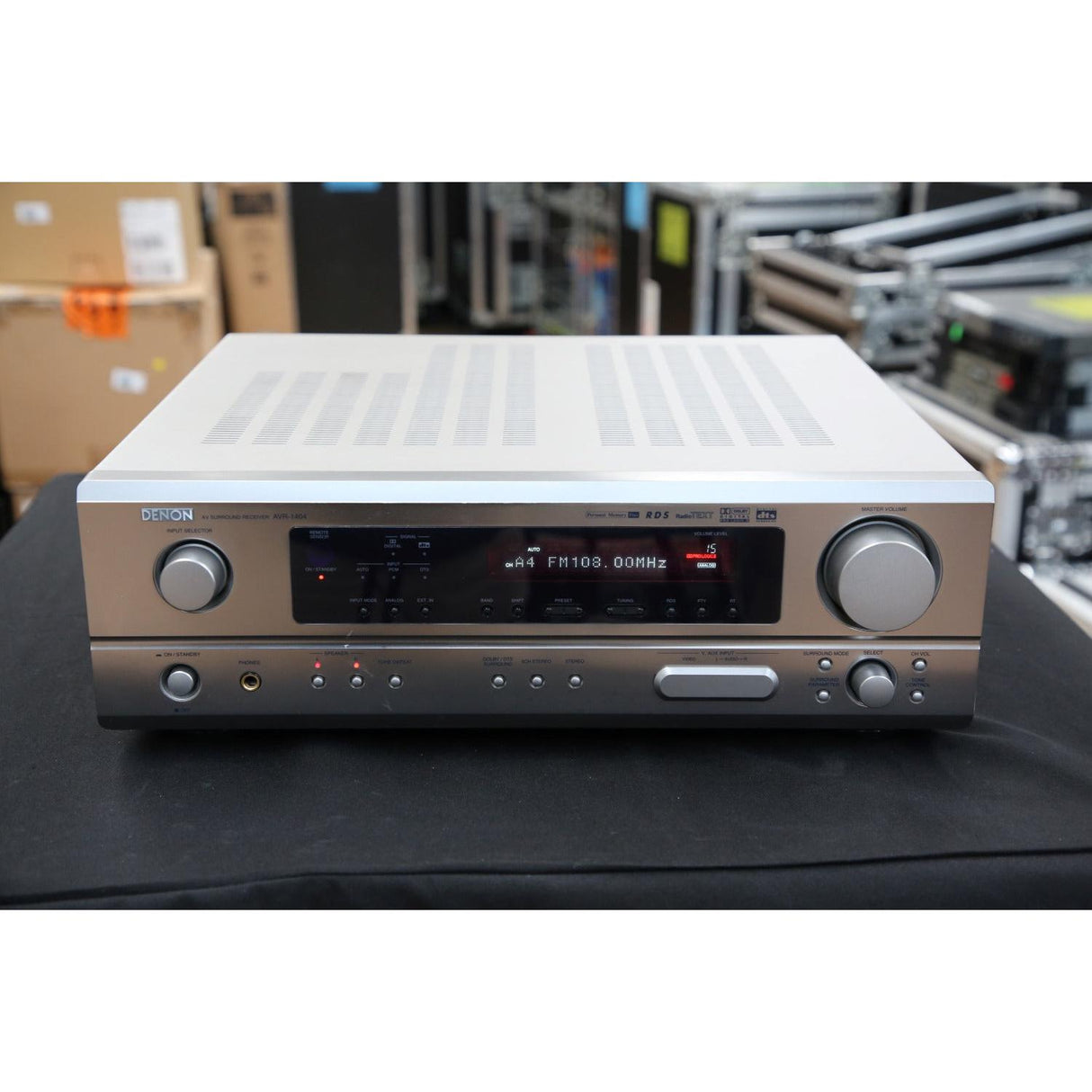Denon Stereo Receiver AVR-1404 - Preowned