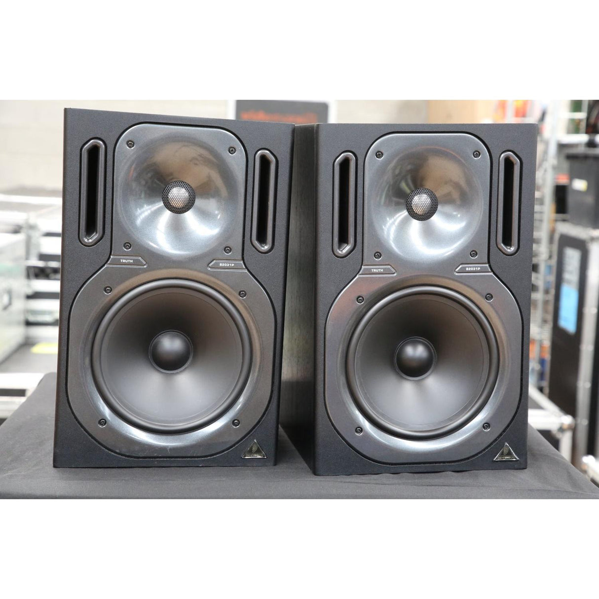 Behringer Truth B2031P Speaker Pair - PreOwned