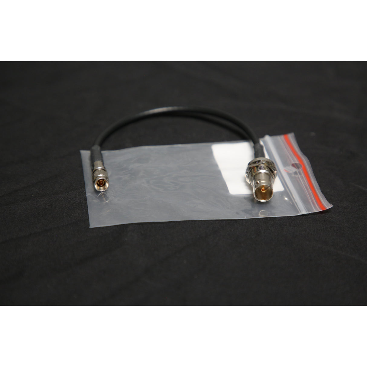 BLACKMAGIC Cable - DIN to BNC Female 6G Adaptor 22cm - Preowned