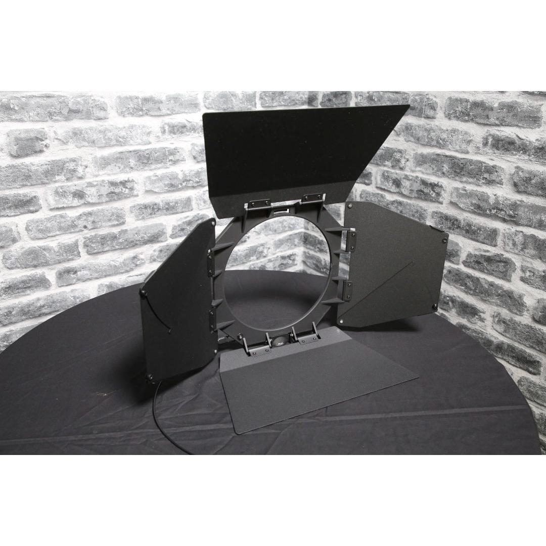 Nanlite FL-20G Fresnel Attachment w/ Barn Doors - Preowned