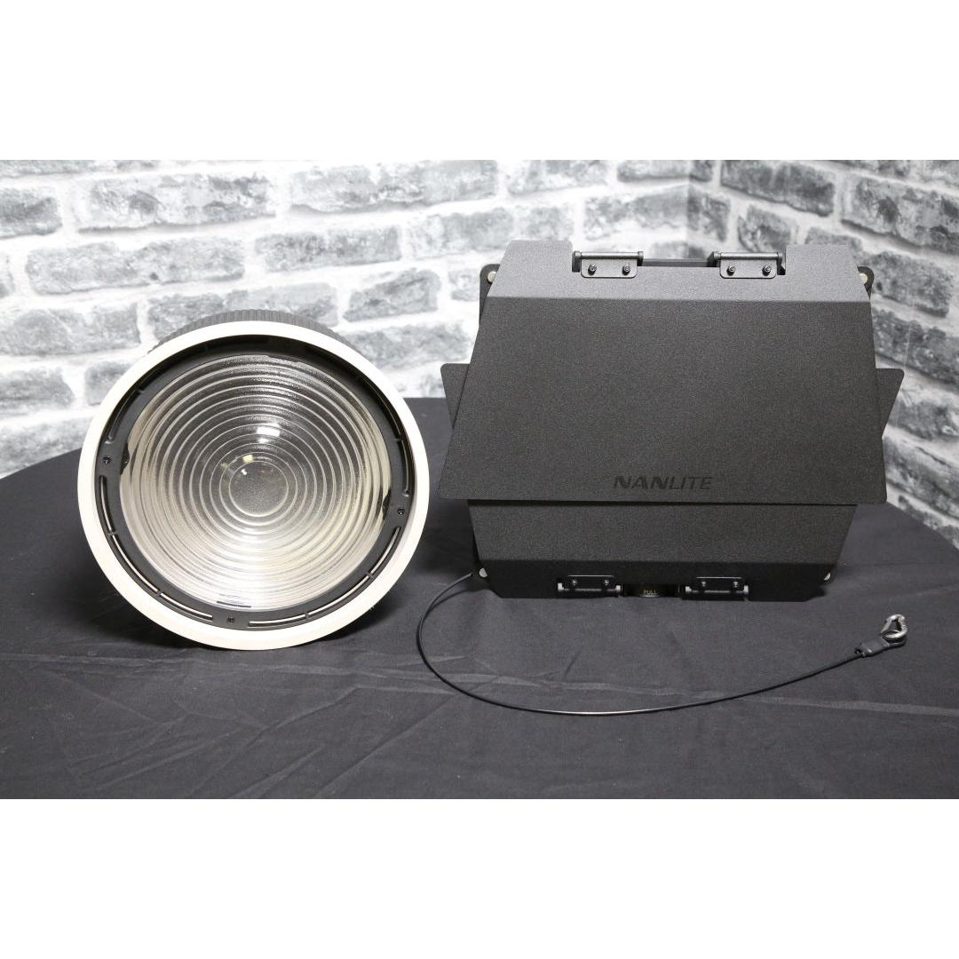 Nanlite FL-20G Fresnel Attachment w/ Barn Doors - Preowned