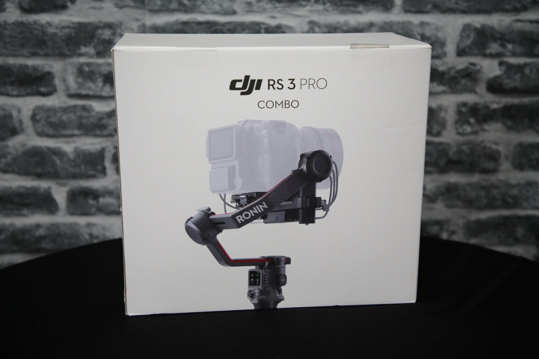 DJI RS3 Pro Combo Gimbal Stabiliser - Ex Demo