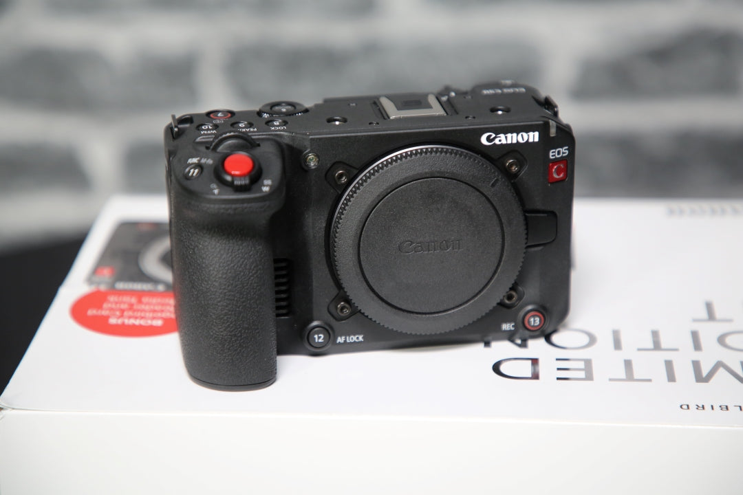 Canon C50 Limited Ed kit - Refurbished