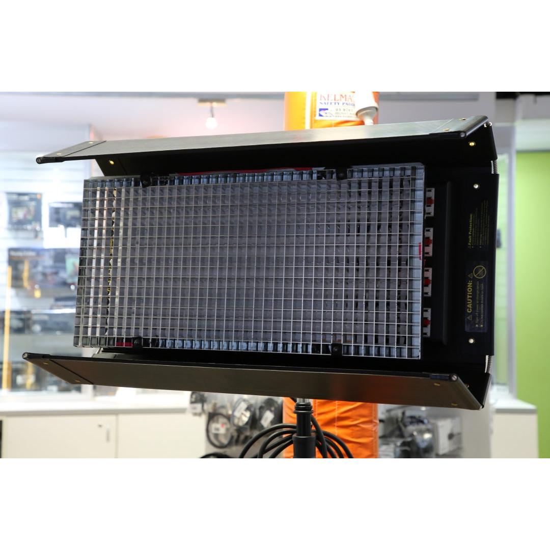 KINOFLO DIVA LITE 401 - Preowned