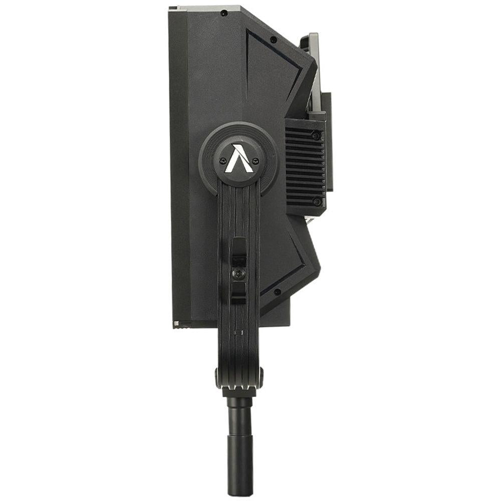 Aputure Nova P300c RGBWW LED 面板