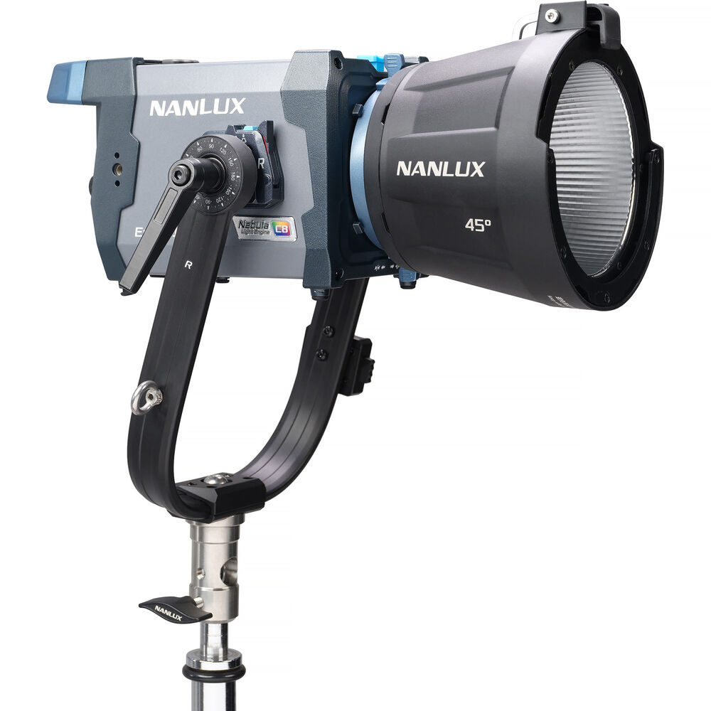 Nanlux Evoke 150C LED Full-Colour Spot Light with Case
