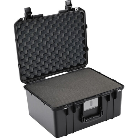 Pelican 1557Air Hard Carry Case with Foam Insert in Black