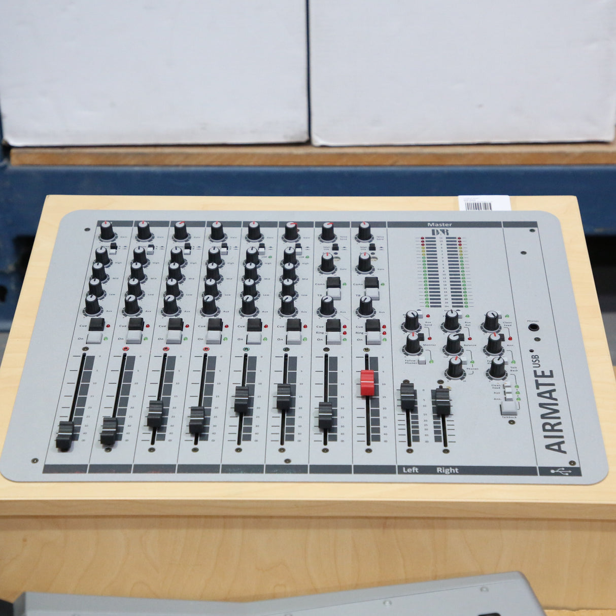 D&R Airmate Broadcast Mixer